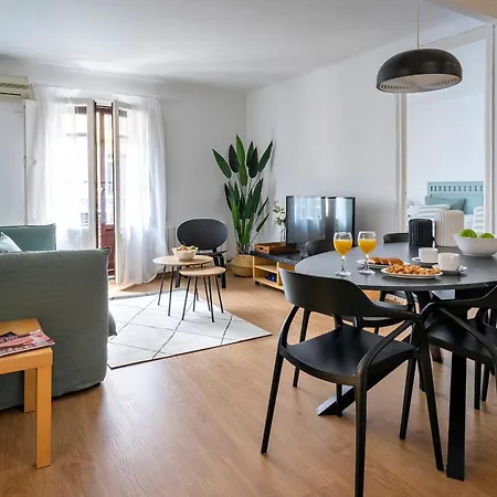 Habitat Art Apartment *