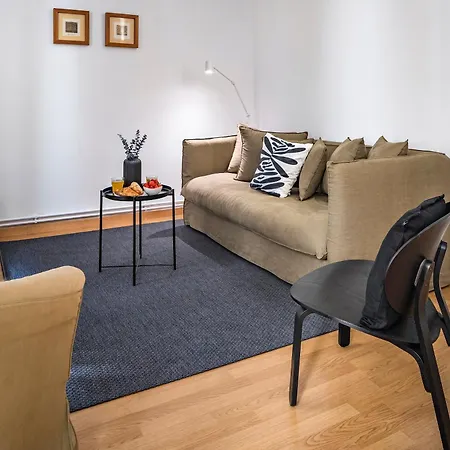 Habitat Art Apartment